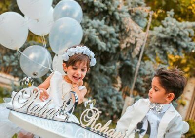 استند اسم رها و رهام نقره ای مرواریدی با ماه و فرشته و تاج ، استند پایه دار ، استند اسم